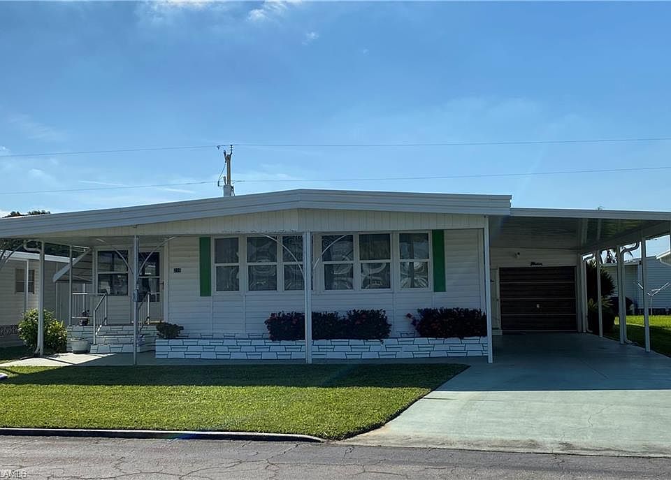 1st image of 210 Village Ln