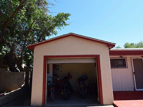 3rd image of 1308 N Butler Ave