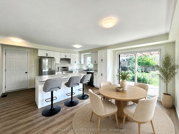4th image of 716 Russel Ct