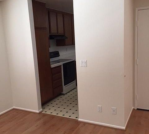 2nd image of 855 Cinnamon Ln
