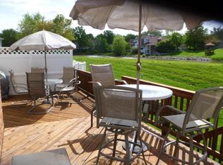 14960 Manor Lake Dr, Chesterfield, MO 63017