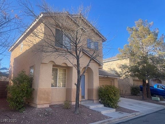 2nd image of 2637 Heathrow St