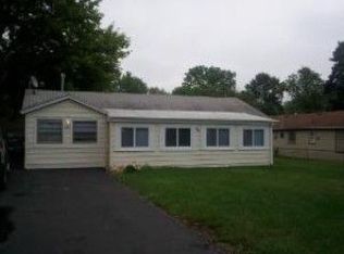 740 S Loucks St, Aurora, IL 60505