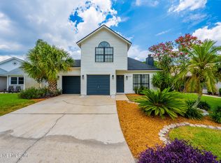 2227 Twin Pines Cir N, Jacksonville, FL 32246