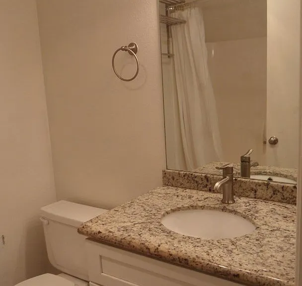 172 Streamwood — Photo 18