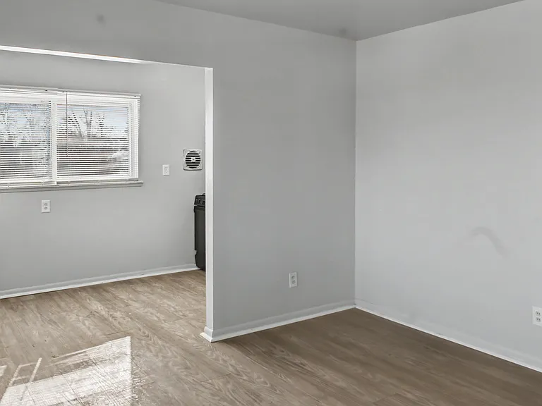 15100 Tireman St #4 — Photo 11