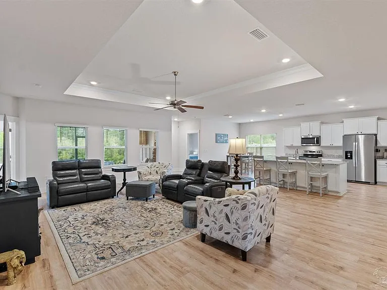 10992 Coues Dr — Photo 2