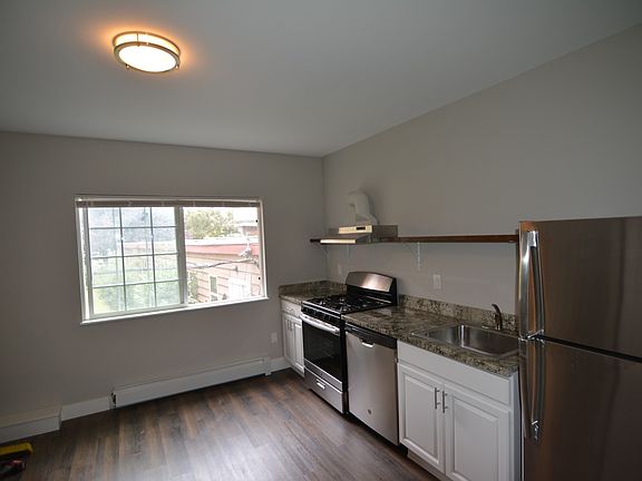 3rd image of 3013-3011 Beacon Ave S #9
