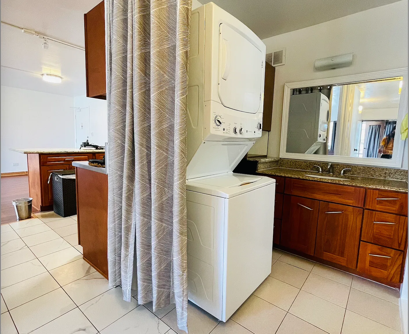 2 bed, 929 sqft, $2,900 — Photo 4