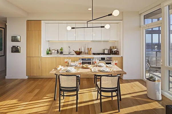 Rented by Bold Marketing | media 9