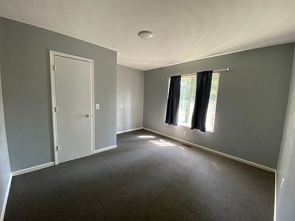 2nd image of 1113 Kimbark Ave