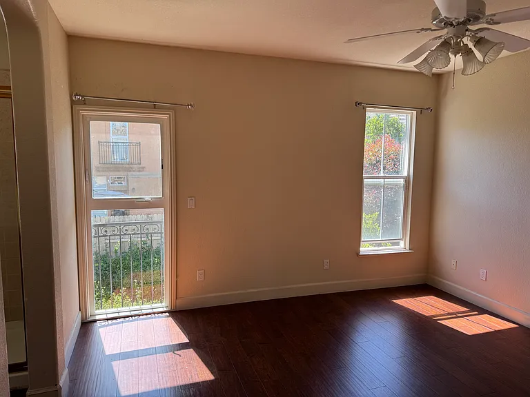 8015 Vertine Ct — Photo 2