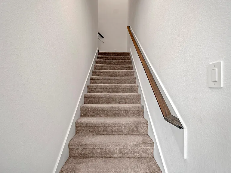 613 Royal Arch Dr — Photo 15
