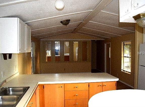 4th image of 5438 Jericho Ave