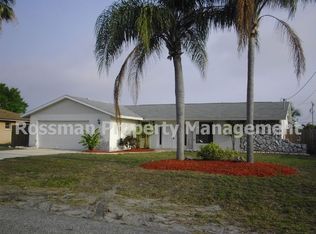 1425 SE 19th Ln, Cape Coral, FL 33990