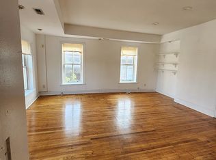 1900 Mount Vernon St #4, Philadelphia, PA 19130
