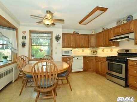 2nd image of 21 Byrd Ct