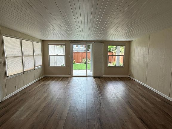 4th image of 410-416 Leland Ave