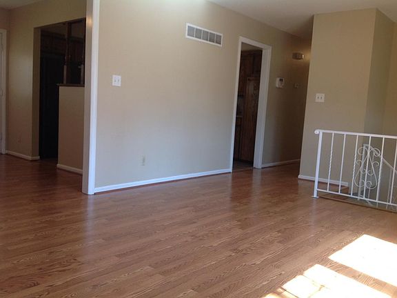 2nd image of 7512 E 100th St