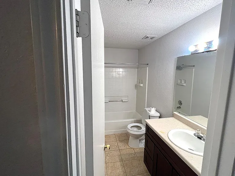 6327 Goforth St — Photo 5