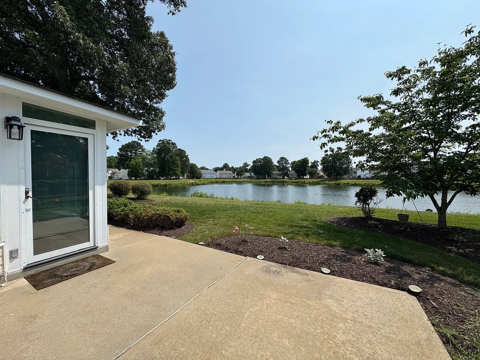 3 bed, 2030 sqft, $2,700 — Photo 3