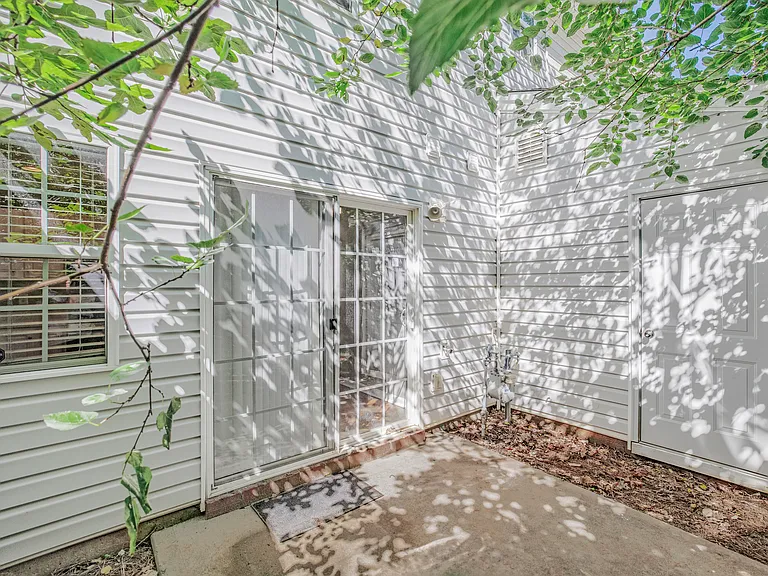 339 Malamute Ln — Photo 13