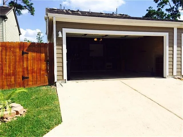 2107 Rustling Trees Way — Photo 34
