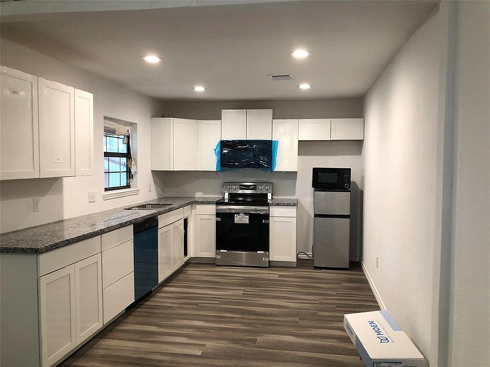 1st image of 16281 N Loop Dr