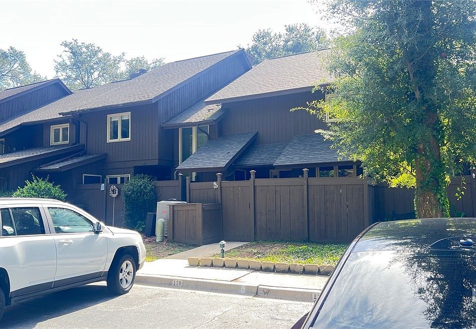 1st image of 129 Brown Pelican Drive