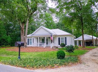 111 Cedar Ln, Blackshear, GA 31516