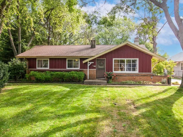6038 North Ironwood LANE, Glendale, WI 53217