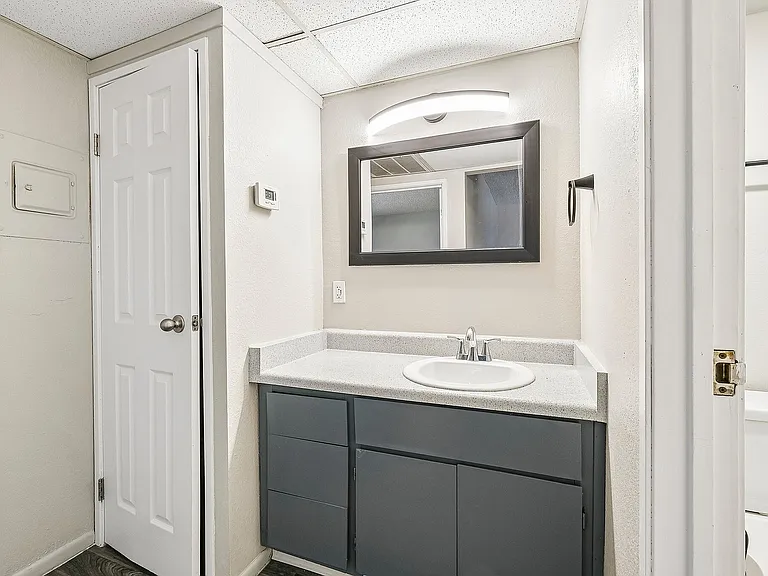 20-web-or-mls-N 23rd Ave-S0307-020