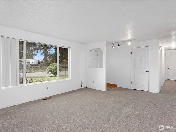 3rd image of 14011 NE 85th Street