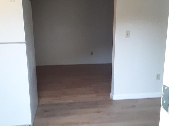 3rd image of 422 S Sunnyvale Ave