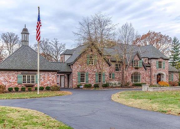 4th image of 23 Huntleigh Woods