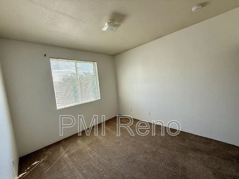 Big Horn Apartments — Photo 21