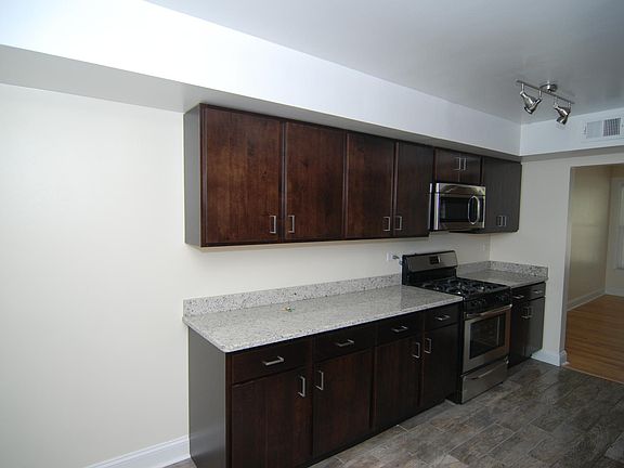 4th image of 4803 N Harlem Ave Unit 3