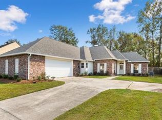 10753 Fernbrook Ave, Baton Rouge, LA 70809