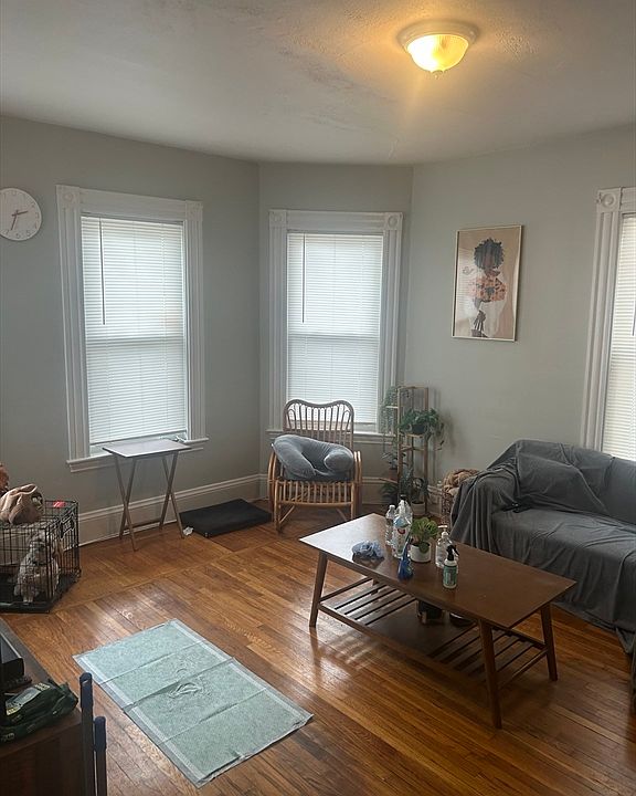 1st image of 41 Sheffield Rd #1