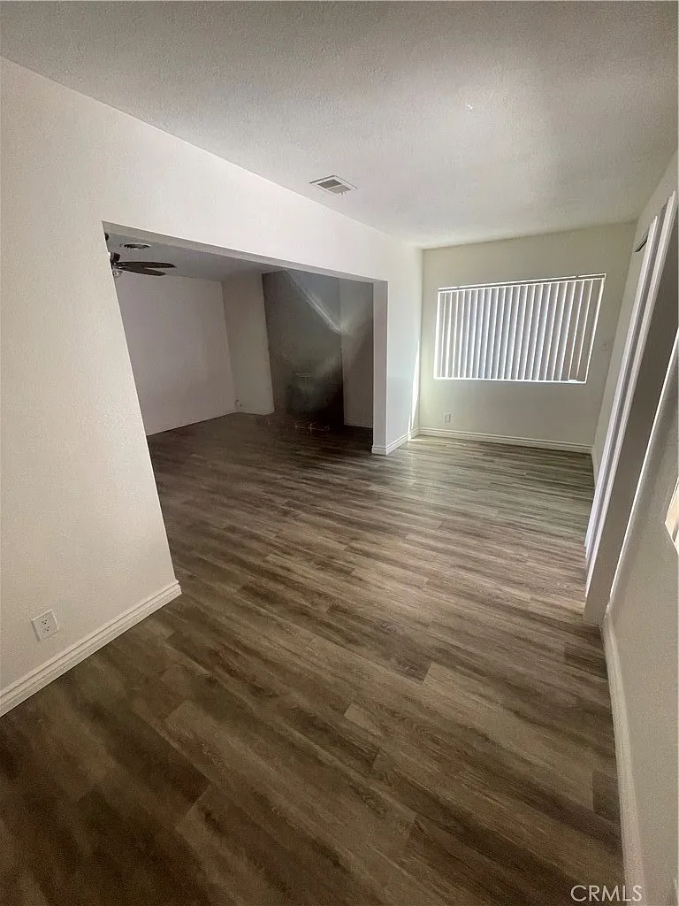 4 bed, 1339 sqft, $3,650 — Photo 3