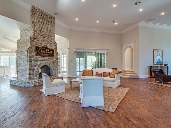 5th image of 1150 Randol Mill Ave