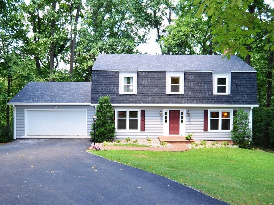 1st image of 411 Quail Hollow Dr