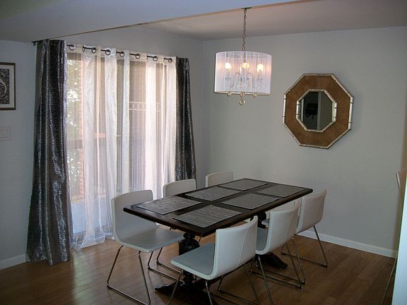 5th image of 18 Bronxville Glen Dr