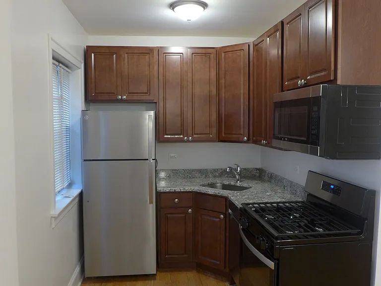 Cleveland Apartments — Photo 22