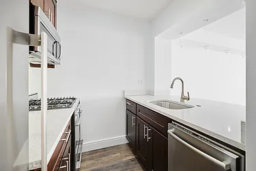 225 East 63rd Street in Lenox Hill