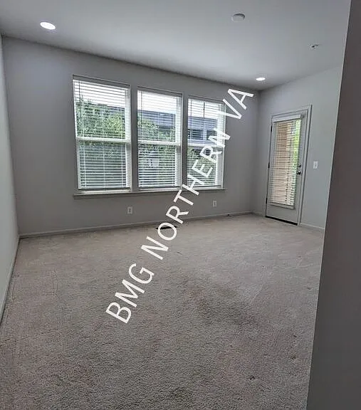2576 Neabsco Common Pl — Photo 7