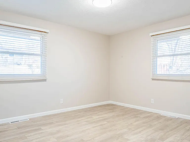 Bedroom #1