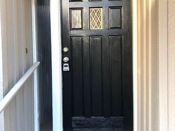 2nd image of 2336 Valleywood Dr