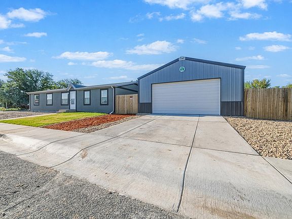 2nd image of 332 Circle Dr
