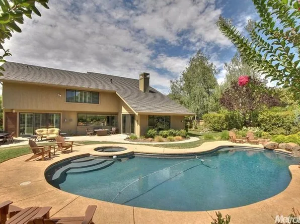 11464 Huntington Village Ln, Gold River, CA 95670
